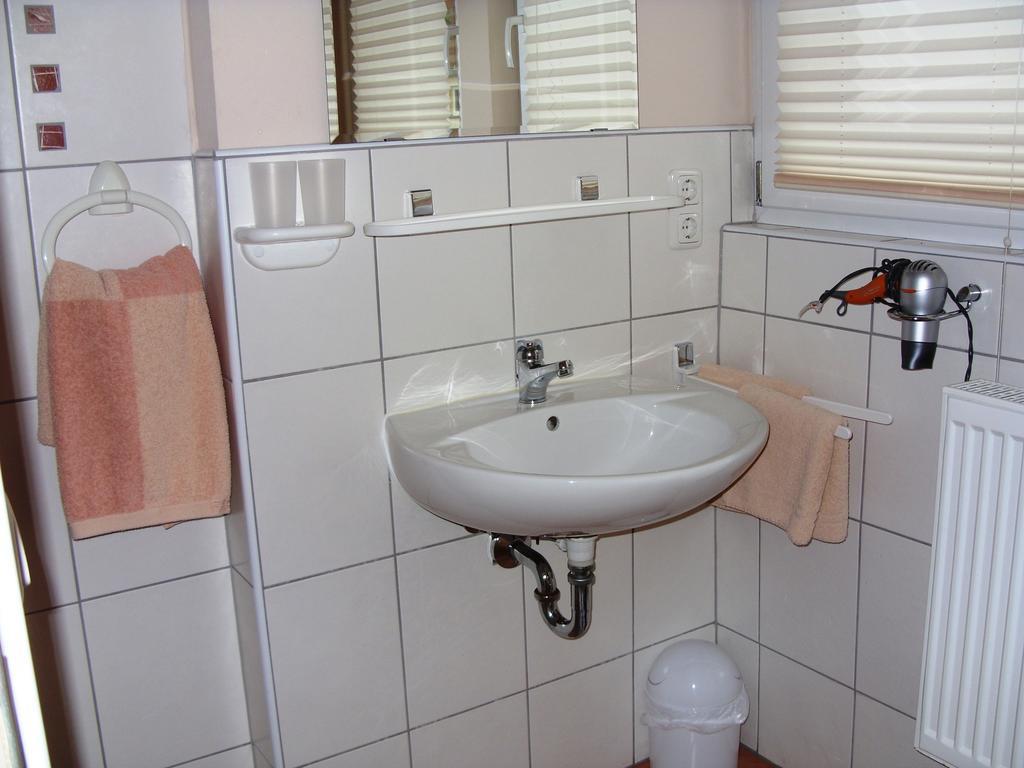 Pension Fitnessoase Eussenheim Екстер'єр фото